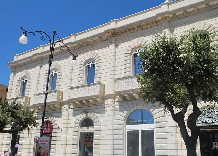 Palazzo Del Cavaliere Nocleg ze śniadaniem 3*